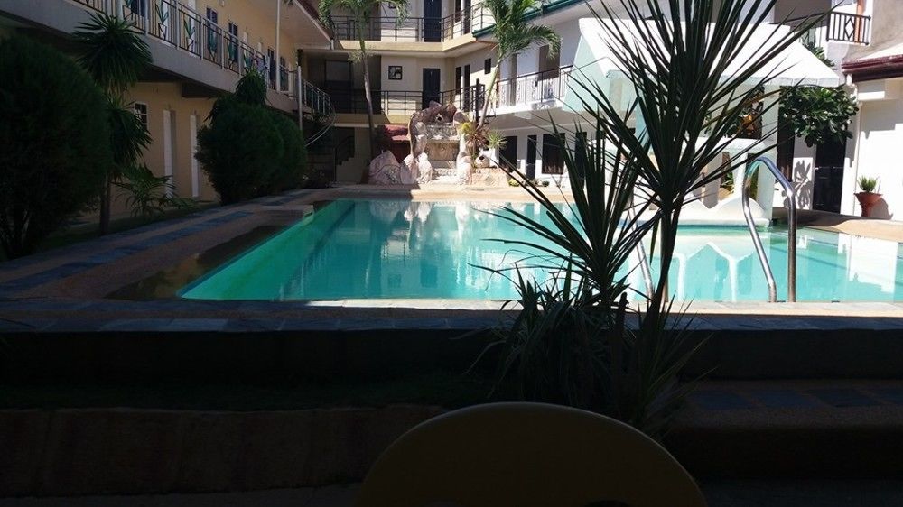 Richdel Hotel Resort Lapu-Lapu City Exterior photo